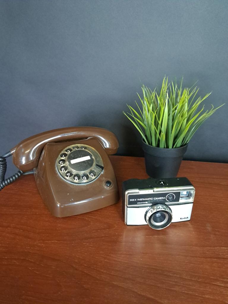 Vintage T65 PTT Deluxe Telefoon Bruin, ., Met draaischijf, Ophalen of Verzenden, Zo goed als nieuw