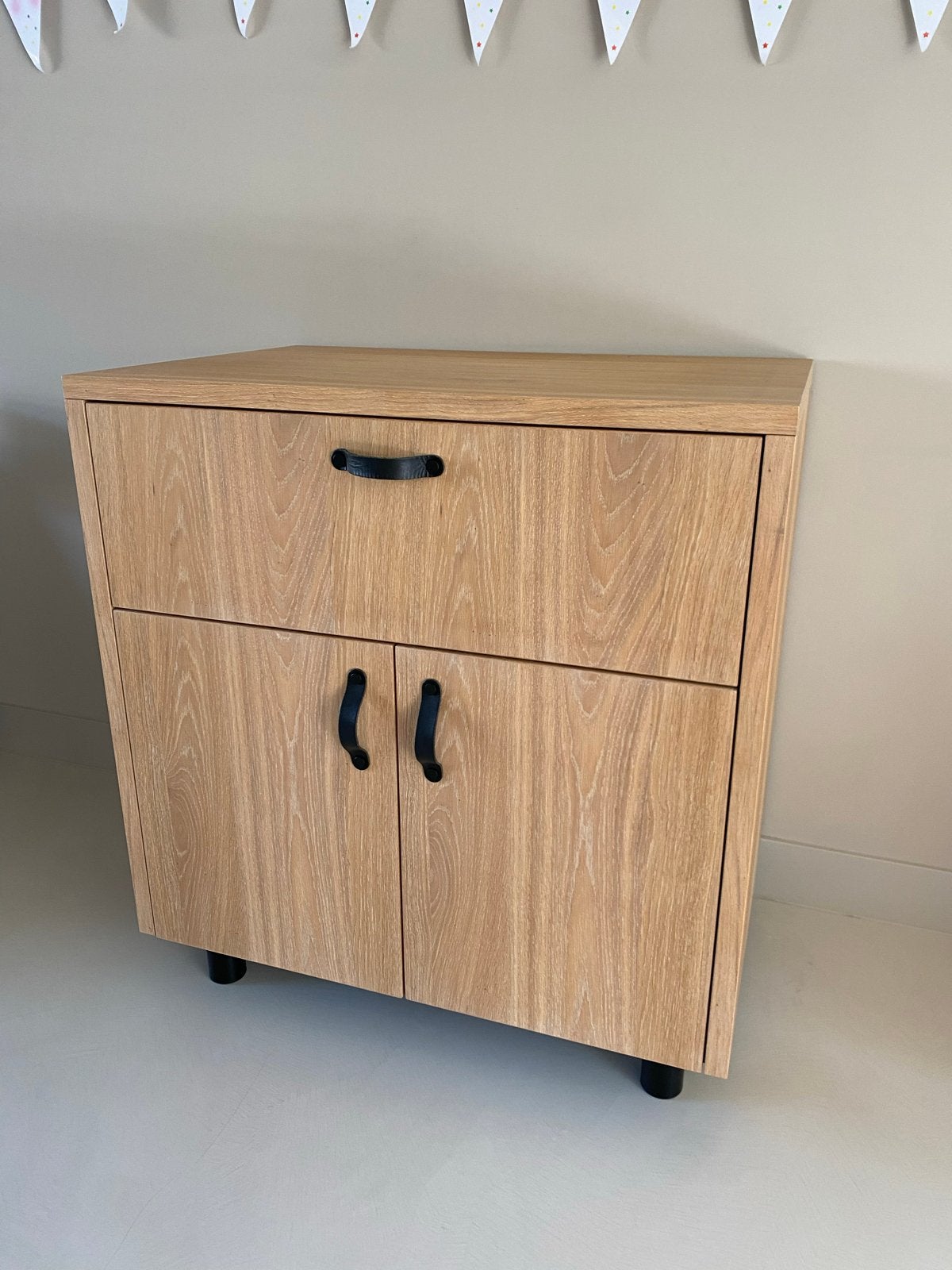 Houten kastje met lade en deuren - 97x90x60 cm, Kinderen en Baby's, Ophalen, Gebruikt, Minder dan 75 cm, 105 cm of meer