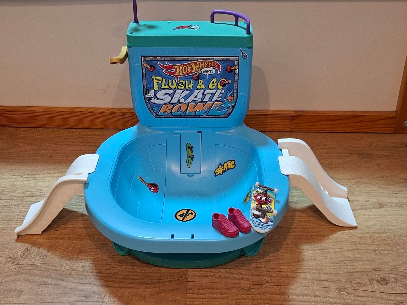 Hot Wheels Skate Flush & Go Toilet Bowl Skate Set (HXL16) -, Racebaan, Ophalen of Verzenden, Zo goed als nieuw, Hot Wheels