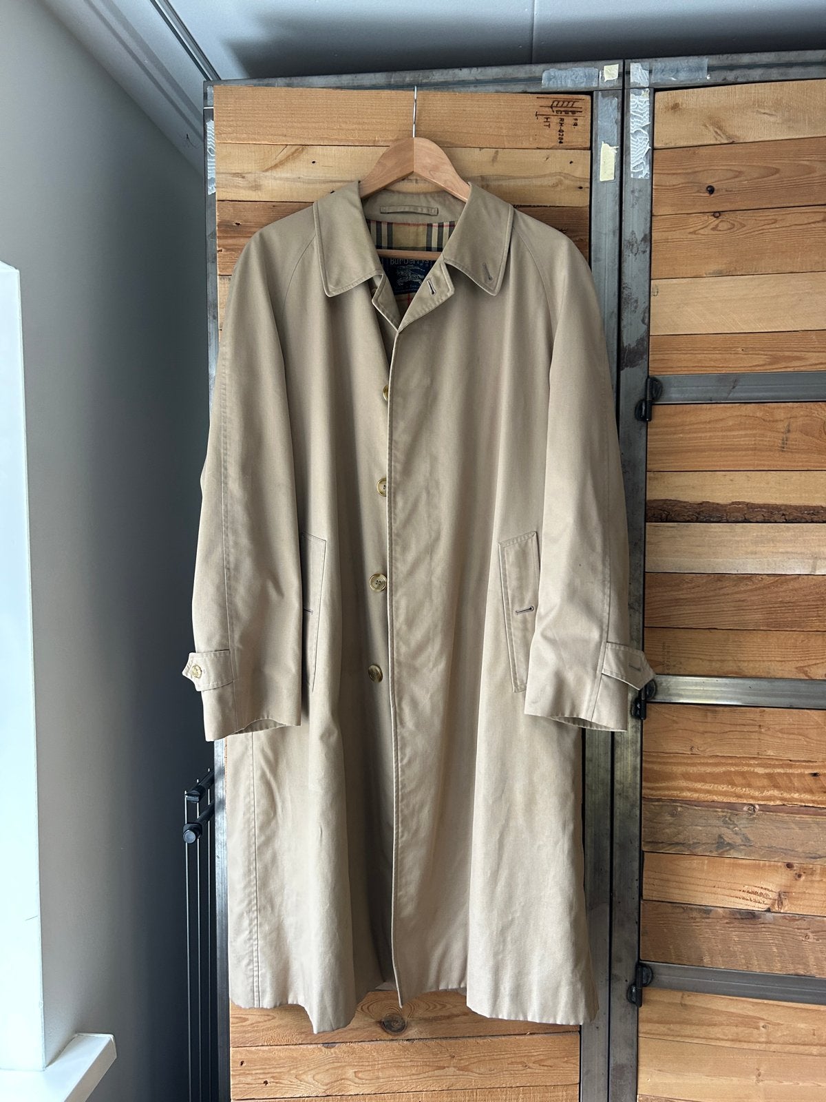 Vintage Burberry's Trenchcoat - Beige - Maat M, Kleding | Heren, Ophalen of Verzenden, Gedragen, Beige