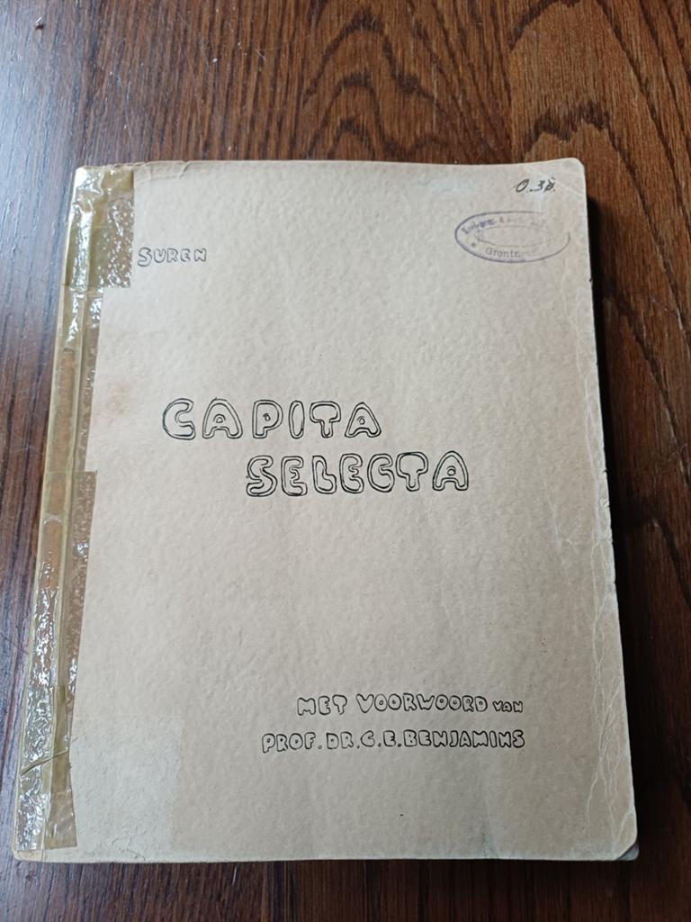 L2 Capita Selecta-Suren -Met Voorwoord Prof. Dr. C.E. Benjam, Ophalen of Verzenden, Gelezen, Suren, Nederland