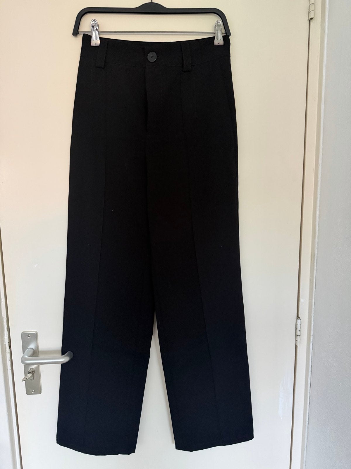 Zwarte pantalon van Zara, maat XS, Zwart, Ophalen of Verzenden, Zo goed als nieuw, Maat 34 (XS) of kleiner