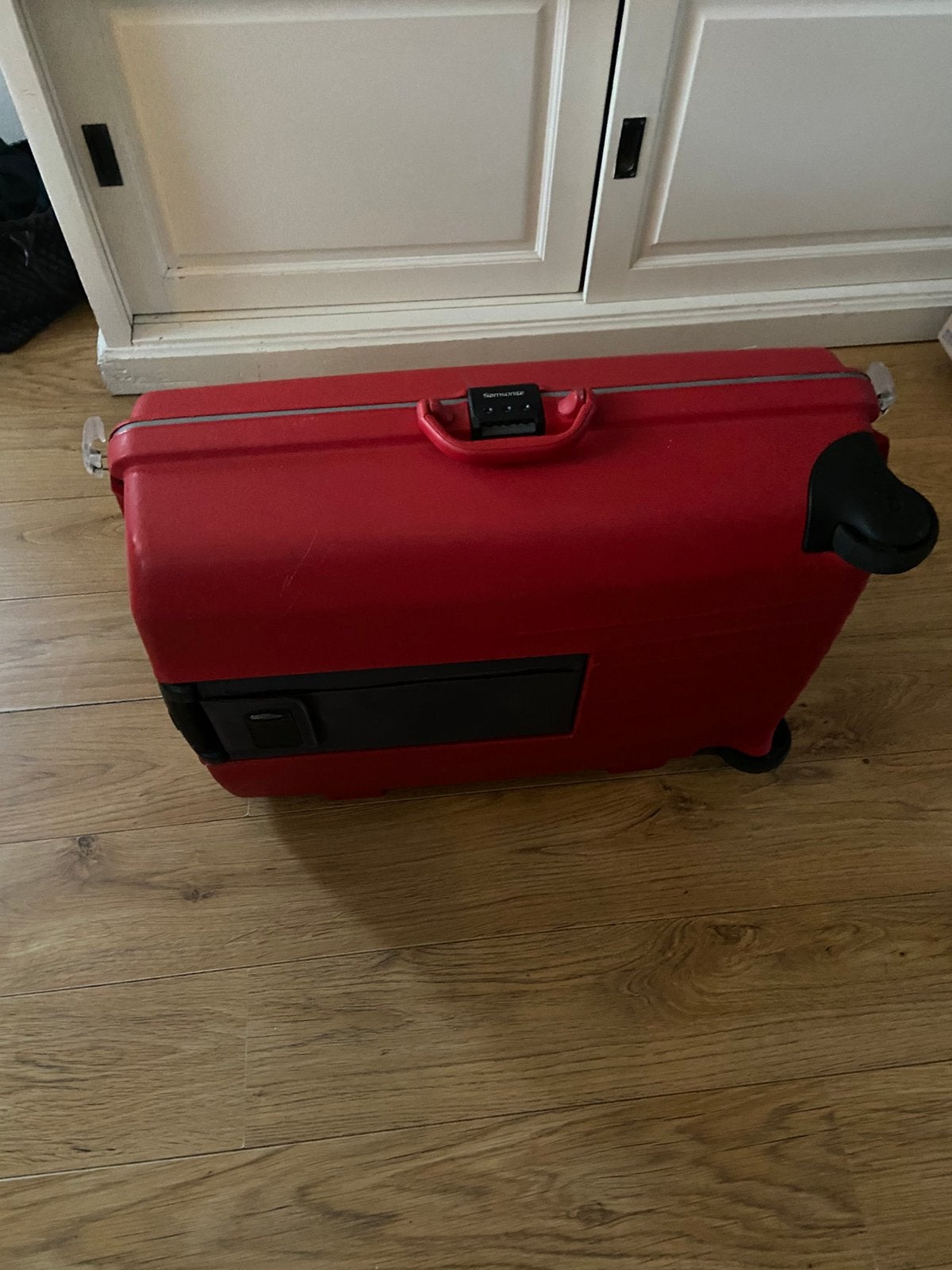 Rode koffer Samsonite met cijferslot, Sieraden, Tassen en Uiterlijk, Koffers, Hard kunststof, Zo goed als nieuw, 70 cm of meer