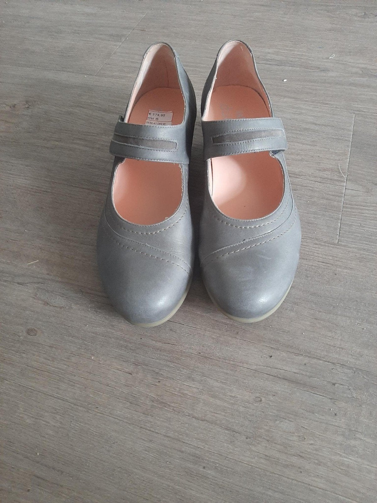 Durea Mary Jane pumps - Grijs - Maat 38, Kleding | Dames, Schoenen, Durea, Nieuw, Ophalen of Verzenden, Schoenen met hoge hakken