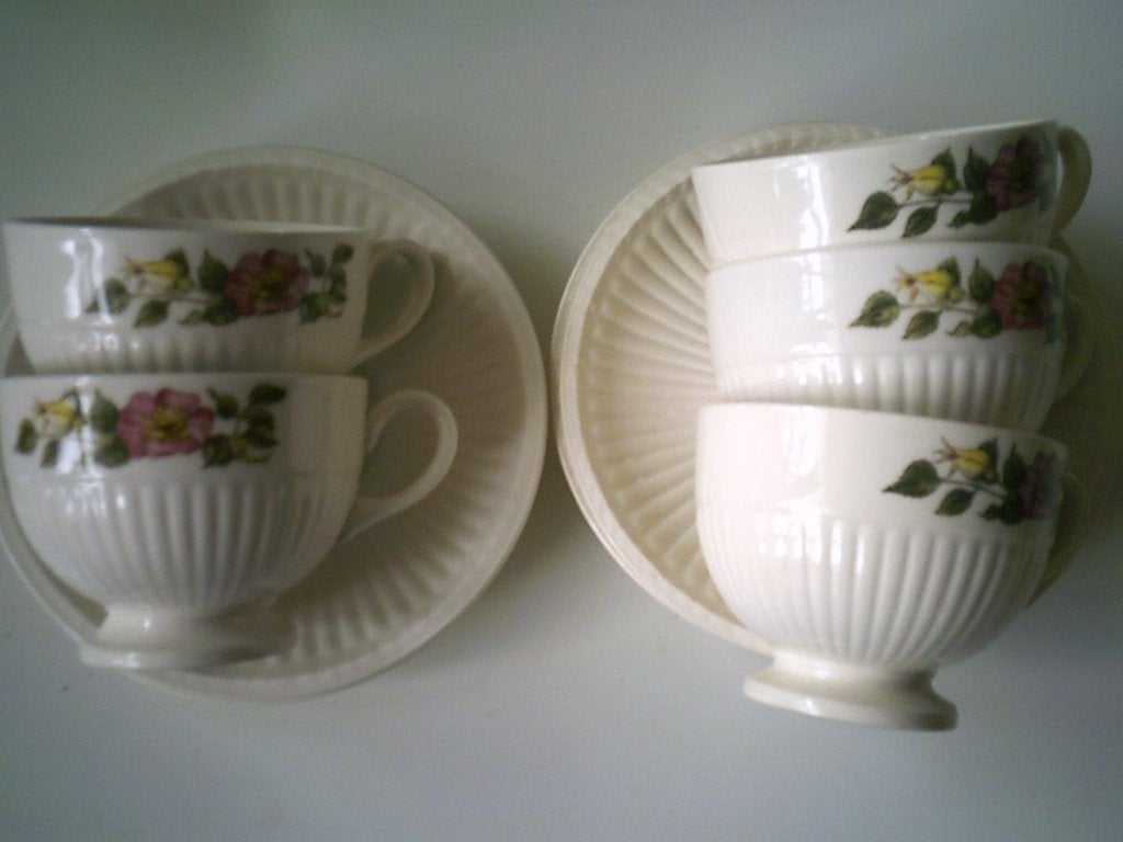 Wedgwood briar rose 5 kop en schotels, Ophalen of Verzenden, Zo goed als nieuw, Wedgwood, Kop(pen) en/of Schotel(s)
