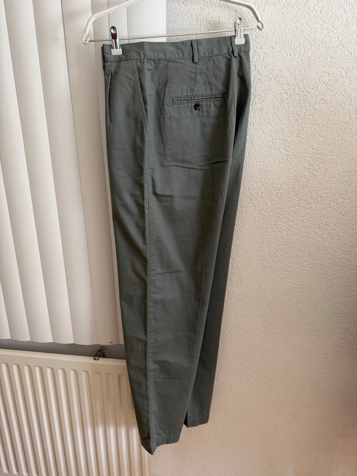 Nieuwe Dockers saliegroene chino broek dames US 14 (44/46), Maat 46/48 (XL) of groter, Nieuw, Ophalen of Verzenden, Lang