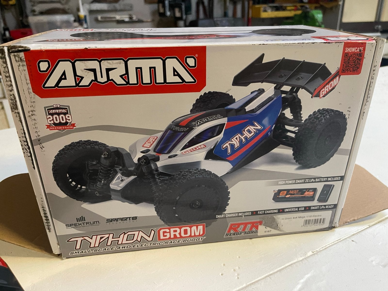 ARRMA Typhon Grom RTR RC Buggy -    Traxxas -hpi, Elektro, Auto offroad, Ophalen of Verzenden, Zo goed als nieuw
