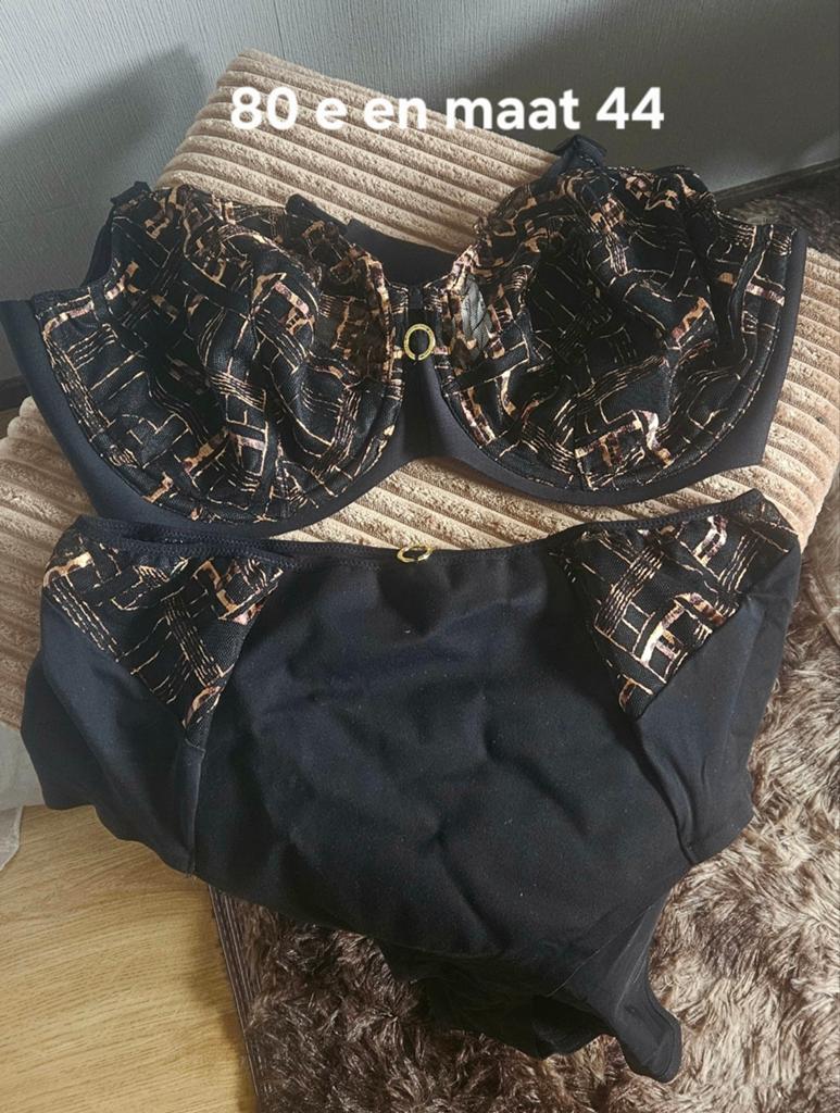 Chantelle BH en Slip Set - Zwart met Patroon (80F, 44), Verzenden, Zwart