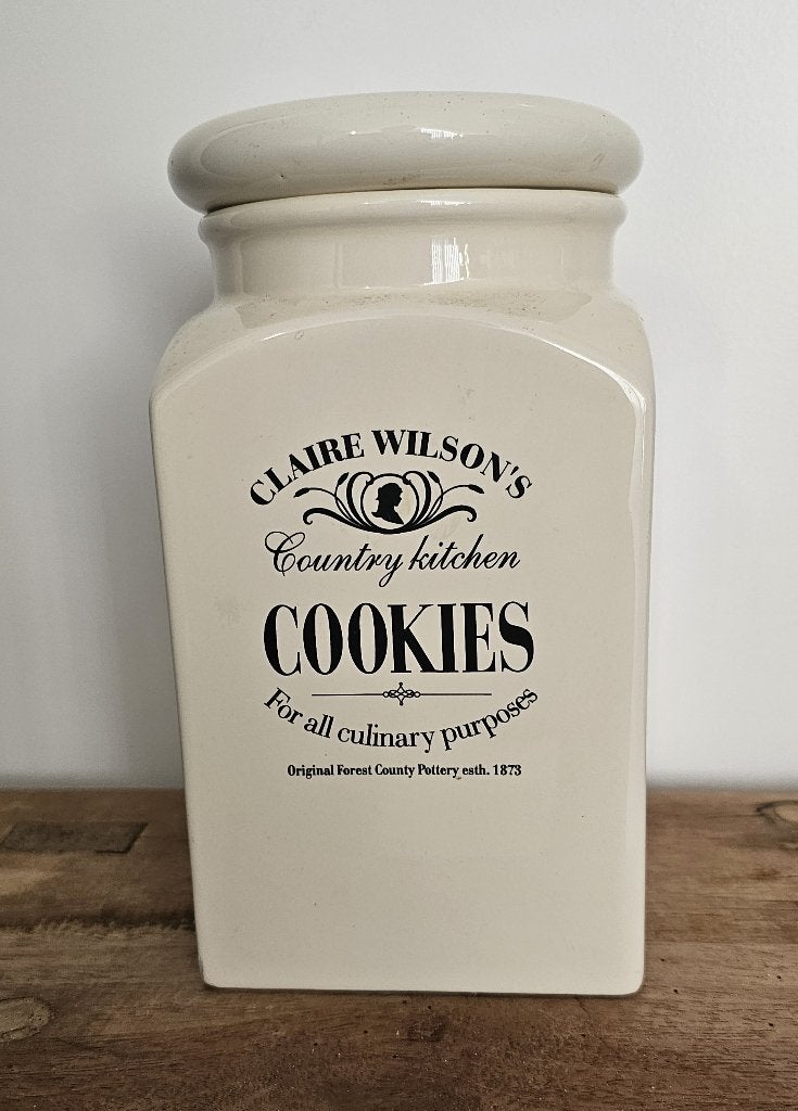 LEUKE "CLAIRE WILSON'S" KOEKJESPOT, Huis en Inrichting, Beige, Gebruikt, Ophalen of Verzenden, Voorraadpot
