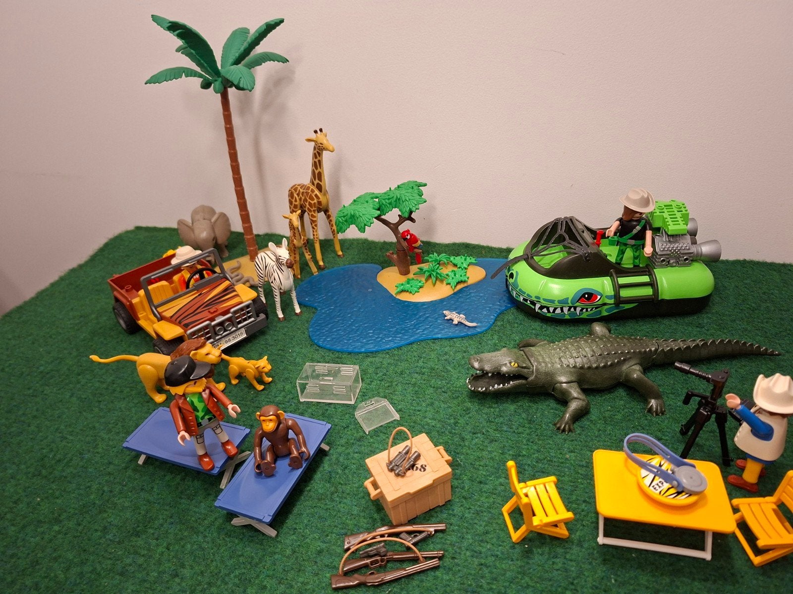 Playmobil Safari Set met Dieren en Voertuig, Ophalen of Verzenden, Gebruikt, Complete set
