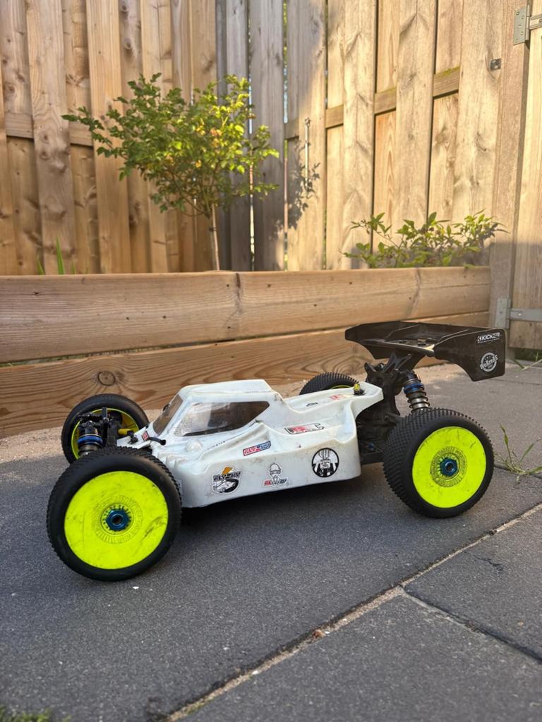 team associated rc8b4.1e, Hobby en Vrije tijd, Modelbouw | Radiografisch | Auto's, Gebruikt, Onderdeel, Schaal 1:8, Ophalen