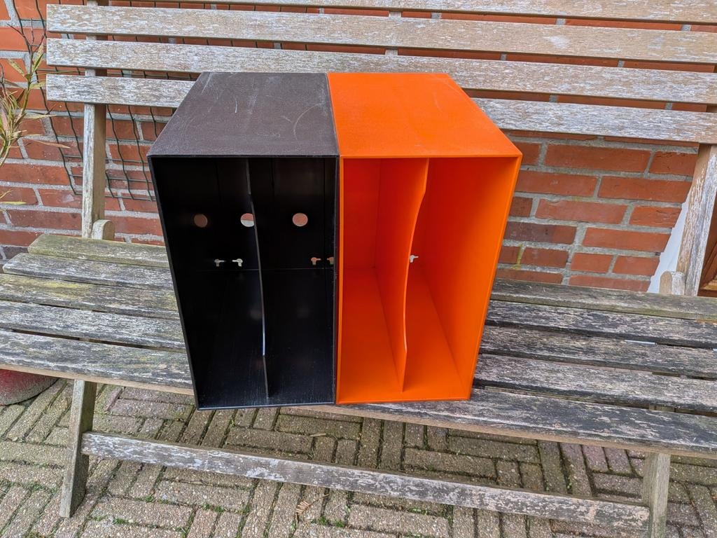 Retro LP opbergrekken - Zwart en Oranje, Huis en Inrichting, Kasten | Overige, Gebruikt, Verzenden