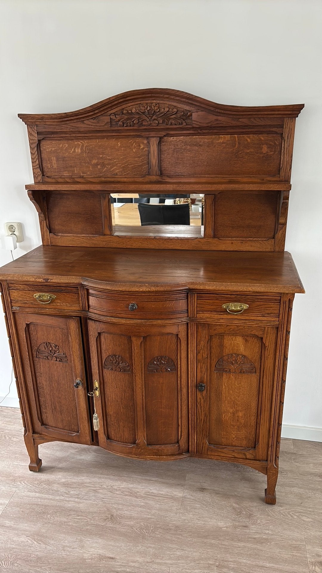 Dressoir, buffetkast antiek, Ophalen, Gebruikt