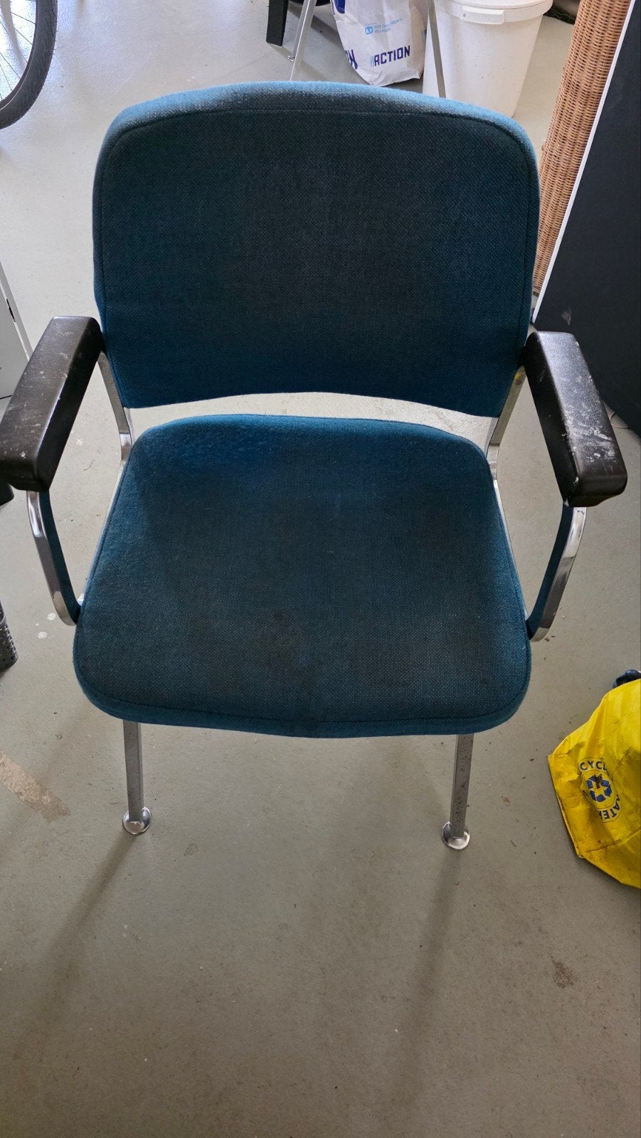 Blauwe bureaustoel met armleuningen, Ophalen, Gebruikt, Blauw