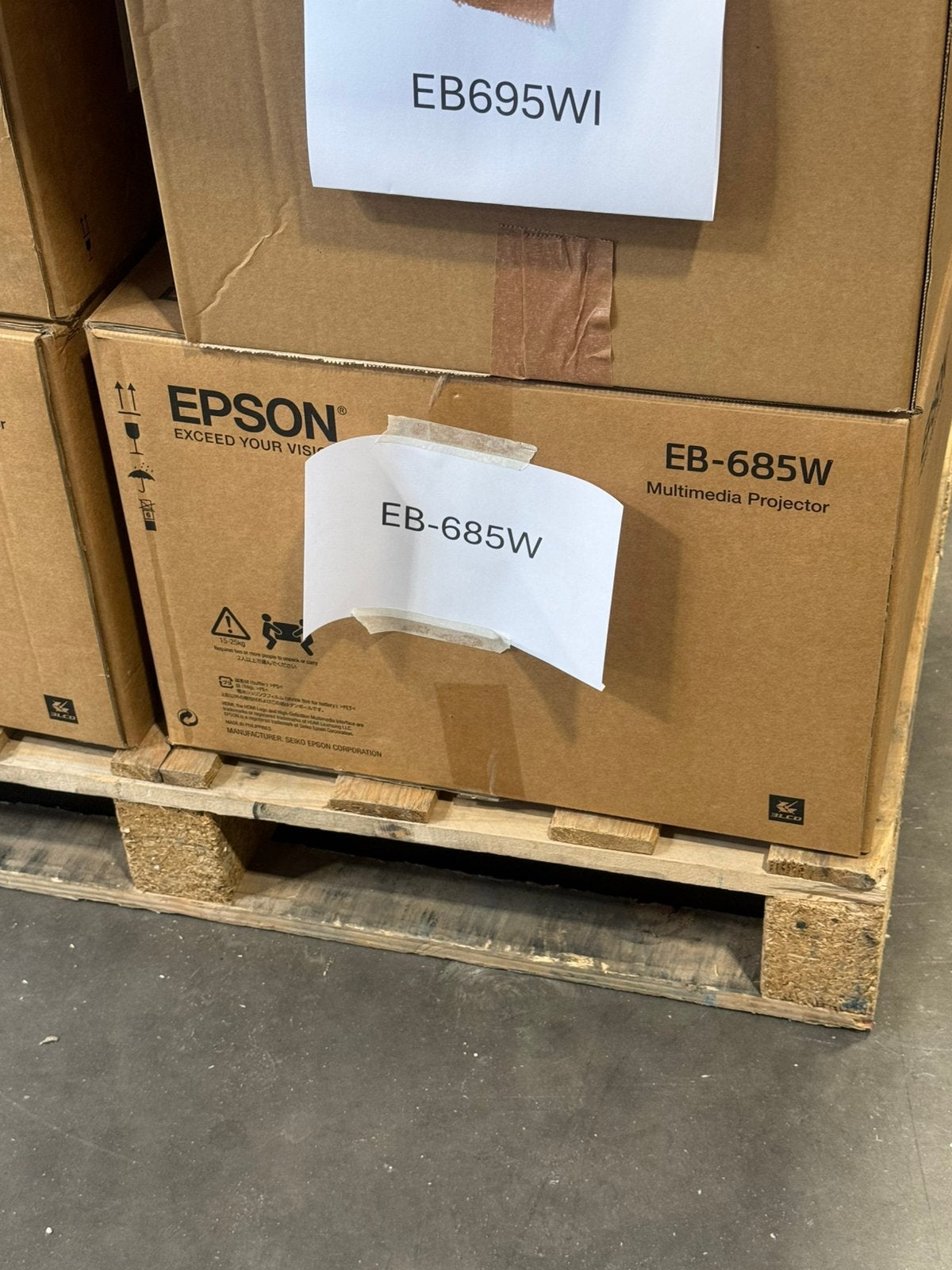 epson eb-685w beamer nieuw, Epson, Epson, Ophalen of Verzenden, Zo goed als nieuw