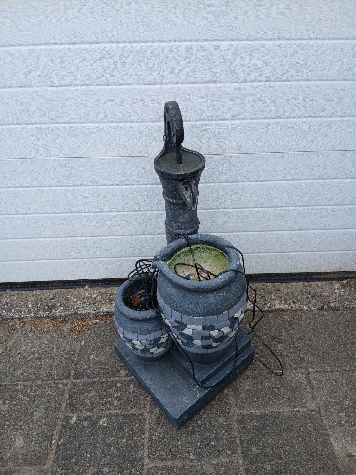 Waterornament met pomp en twee waterbakken met verlichting, Ophalen of Verzenden, Gebruikt, Overige materialen, Fontein