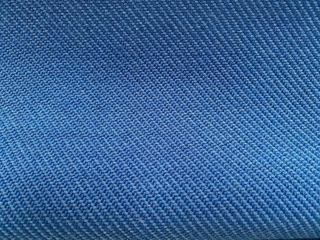 Kvadrat Twill Weave 750; felblauw; restant meubelstof, Wol, Blauw, 120 cm of meer, Nieuw