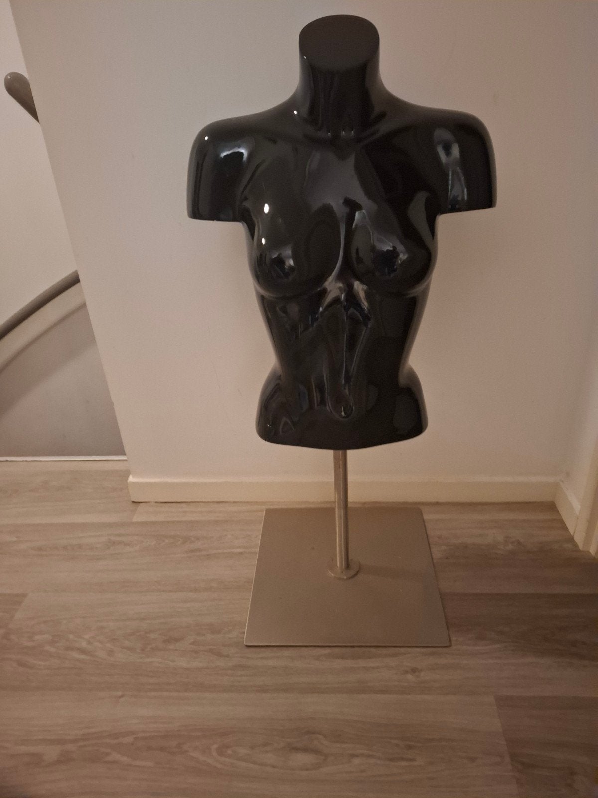 torso, Ophalen, Zo goed als nieuw