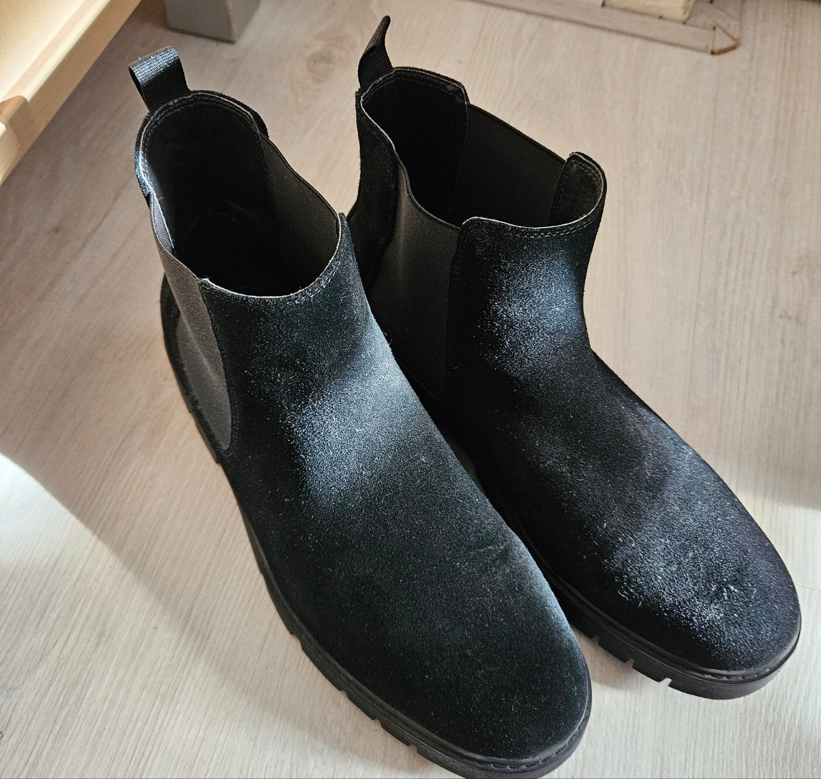 zara herenboots zwart suede mt 42 zgan, Zara, Zwart, Boots, Ophalen of Verzenden