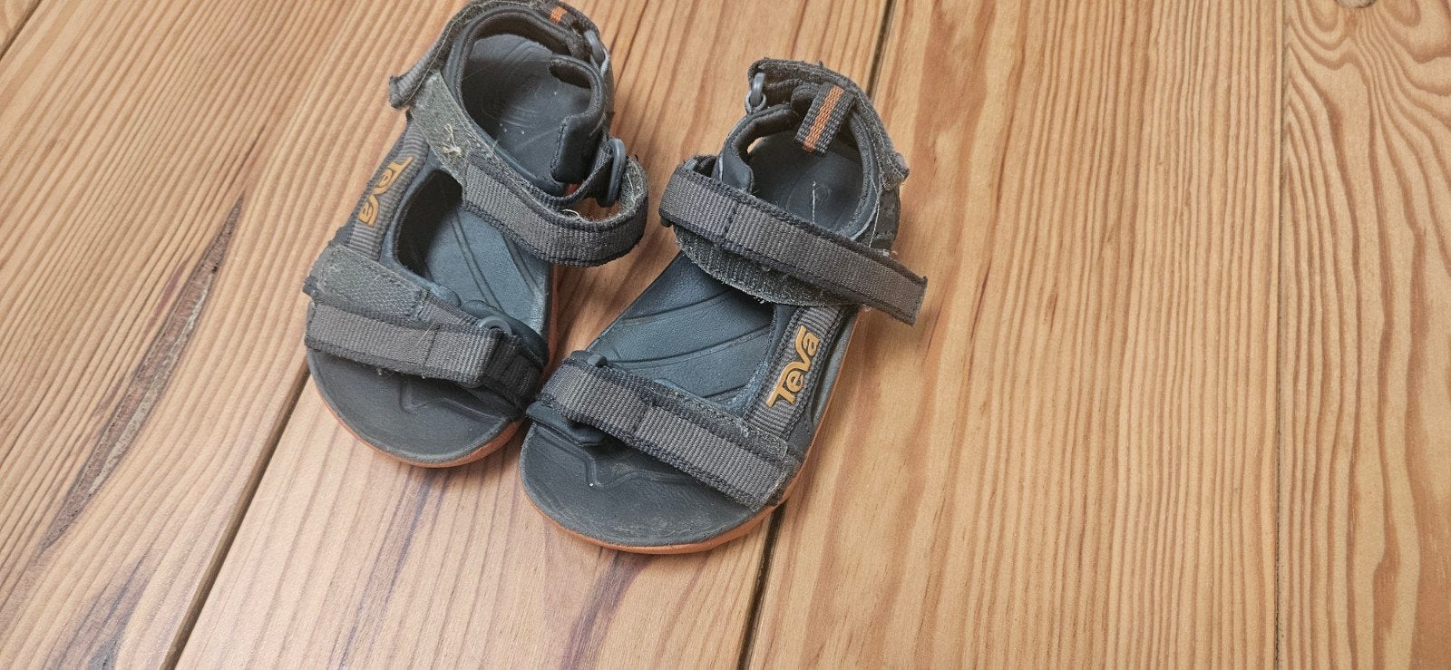Teva sandalen maat 24/25, Jongen of Meisje, Overige typen, Zo goed als nieuw, Teva