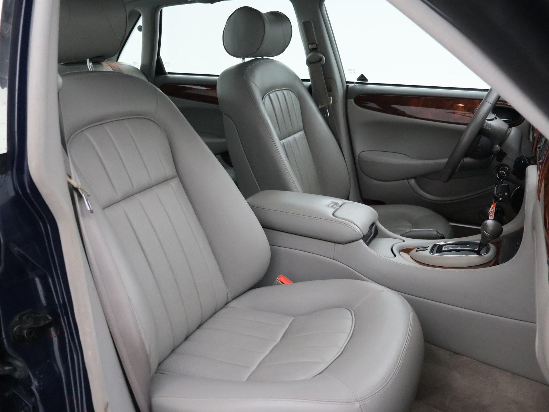 Jaguar XJ 3.2 V8 AUT. EXECUTIVE *101.262 KM* + LEDER | VERW., foto 4