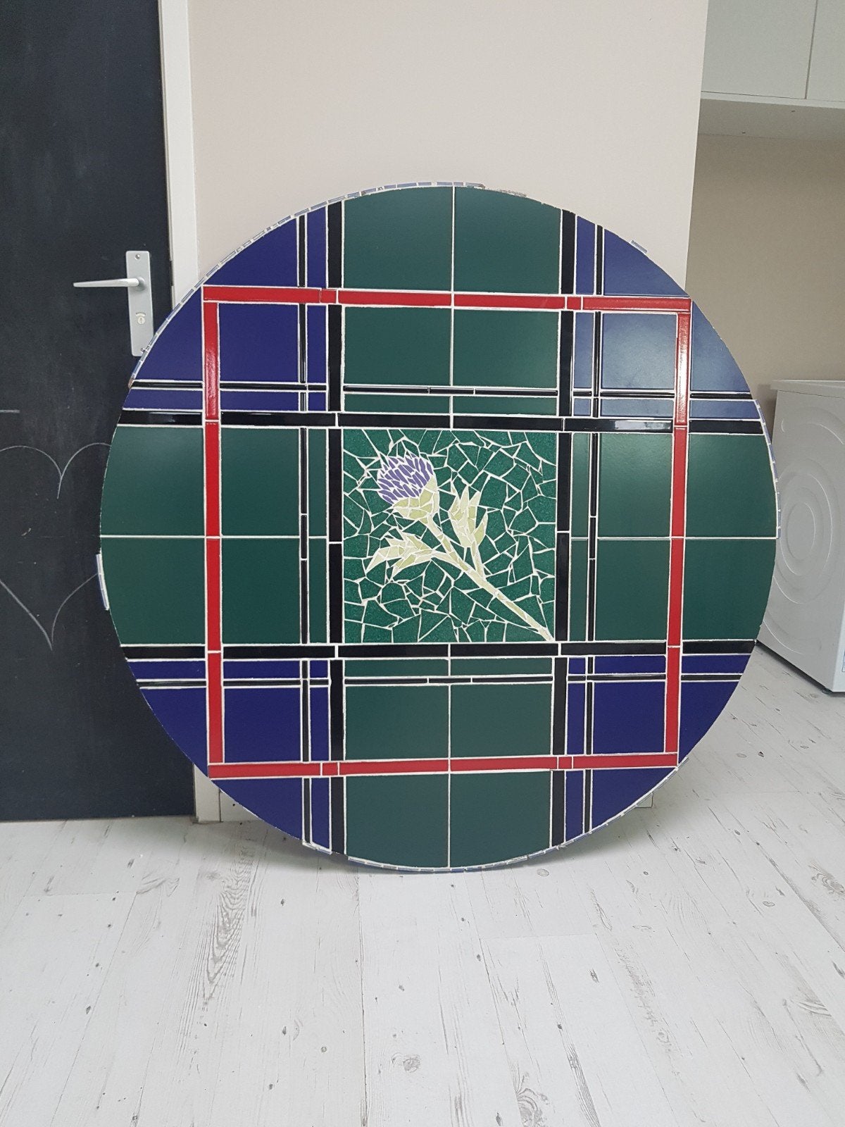 Uniek rond mozaïek kunstwerk met distelmotief, Ophalen
