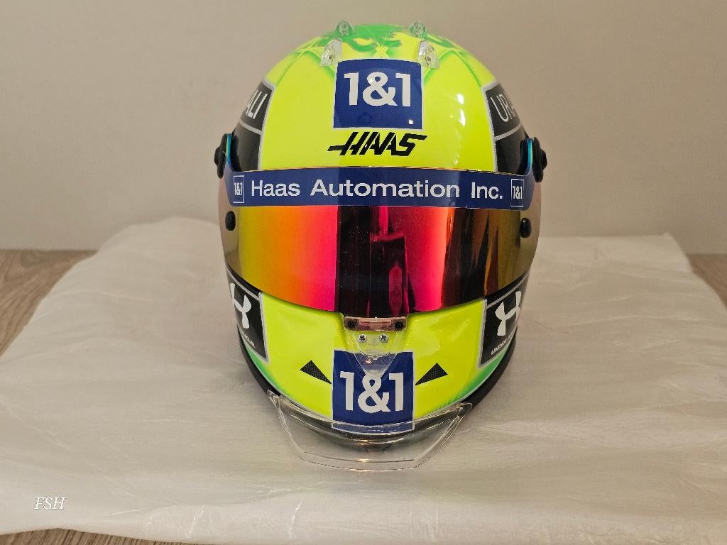 Helm 1:2, Mick Schumacher # 47, 2021, Schuberth. NIEUWSTAAT, Verzamelen, Ophalen of Verzenden, Zo goed als nieuw, Formule 1