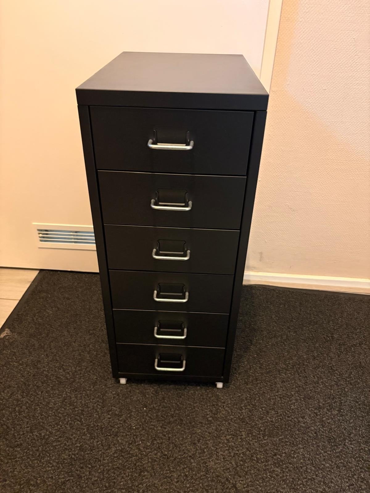 Ikea Ladekast met 6 lades - Zwart, metaal, Huis en Inrichting, Ophalen, 5 laden of meer, 100 tot 150 cm, 50 tot 100 cm