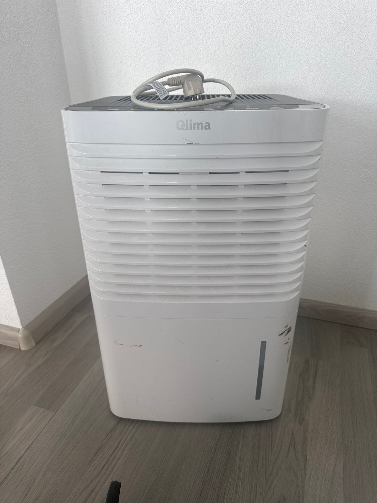 Qlima D430 Luchtontvochtiger - Krachtig en Efficiënt, Ophalen, Gebruikt, Luchtontvochter
