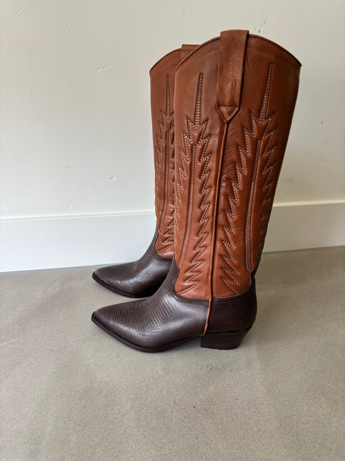 Nieuwe Leren Cowboylaarzen - Cognac/Donkerbruin - Maat 37, Ophalen of Verzenden, Nieuw, Bruin, Hoge laarzen