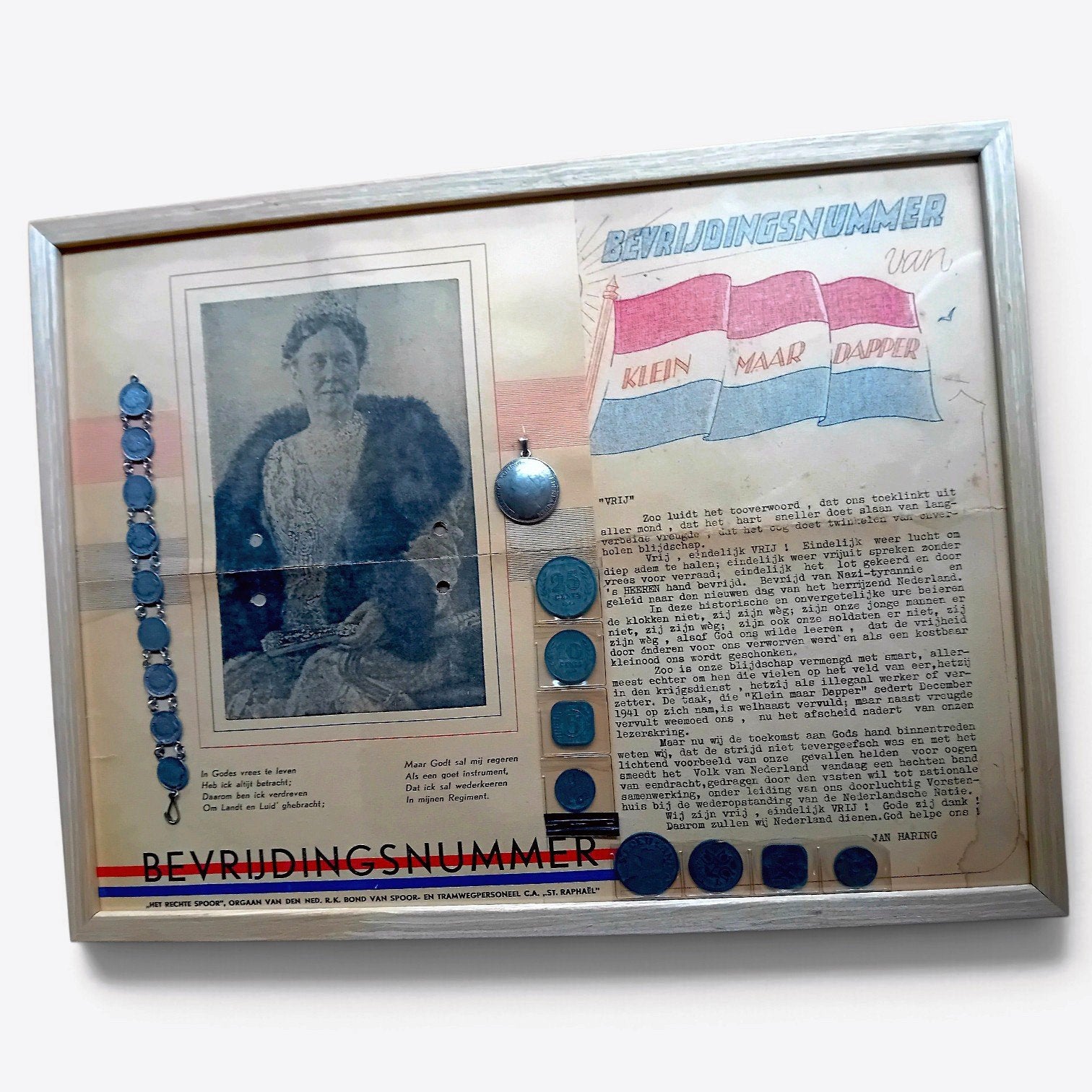 WO2 Bevrijdingslijst Zilveren Wilhelmina Armband Zinkmunten, Verzamelen, Ophalen of Verzenden, Overige soorten, Nederland, Foto of Poster