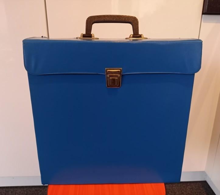 * Vintage vinyl lp koffer felblauw leer optiek (18) *, Muziek en Instrumenten, Behuizingen en Koffers, Ophalen of Verzenden, Gebruikt