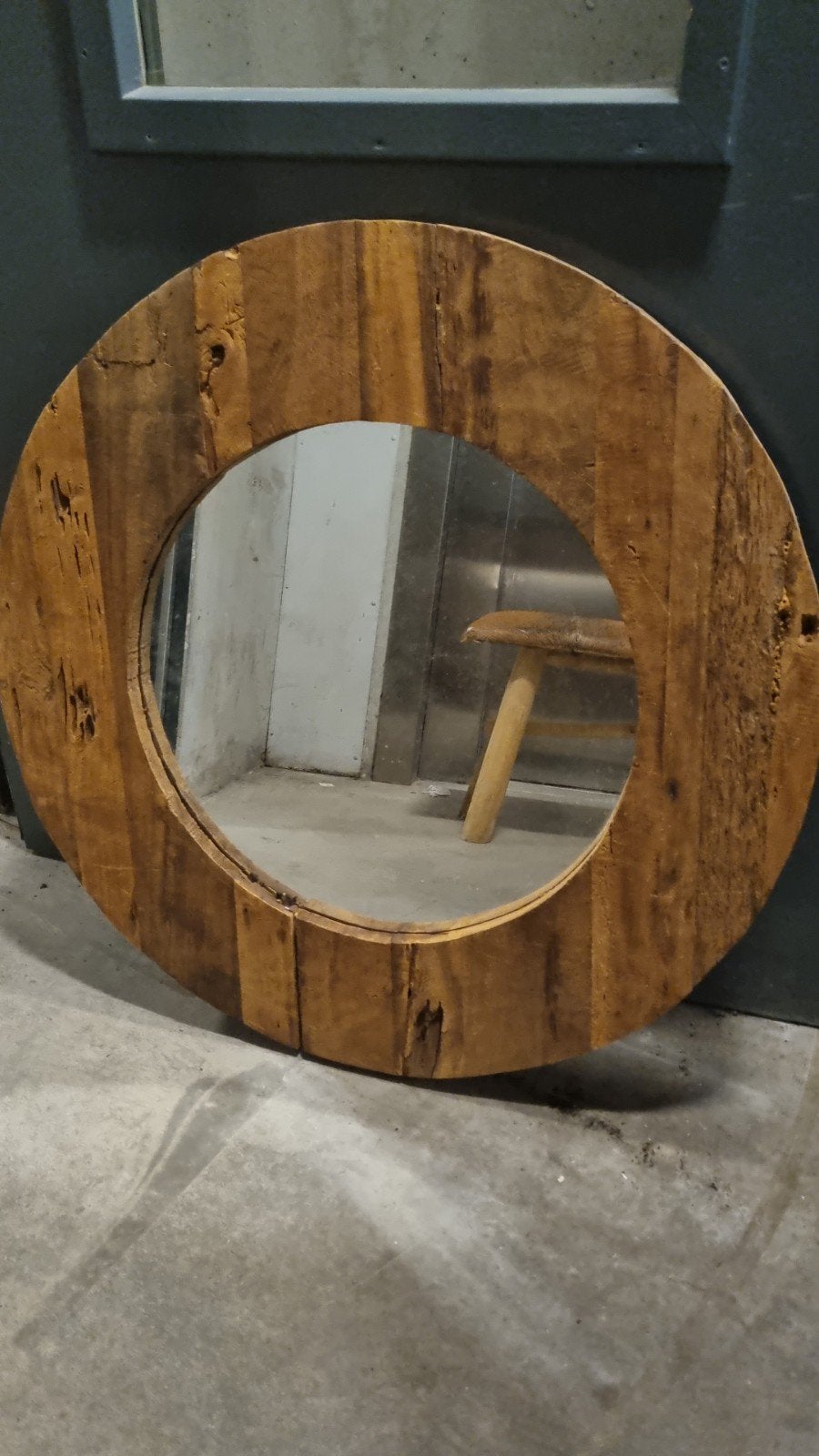 Ronde spiegel met houten frame, Huis en Inrichting, Woonaccessoires | Spiegels, Ophalen of Verzenden