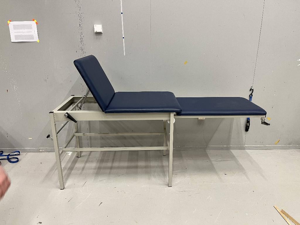 Massage bed, behandeltafel., Huis en Inrichting, Ophalen