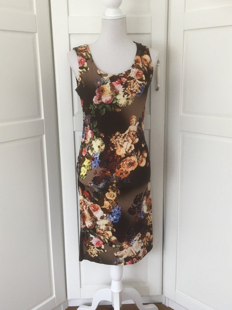 Geisha bruine mouwloze bloemen engeltjes mini jurk, maat S, Ophalen of Verzenden, Maat 36 (S), Gedragen, Boven de knie