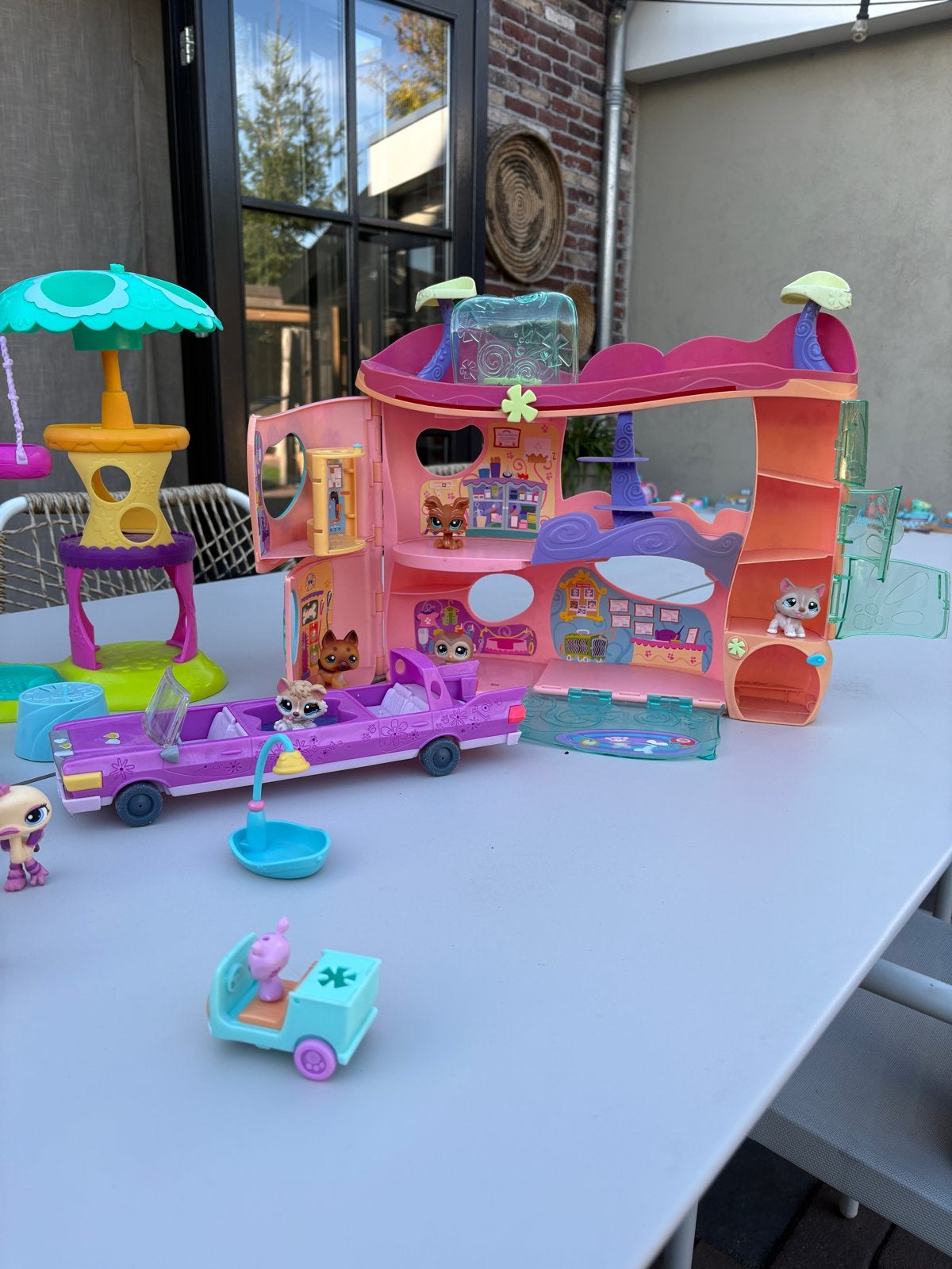 Grote Littlest Pet Shop set met huis, auto en veel accessoir, Ophalen of Verzenden, Gebruikt