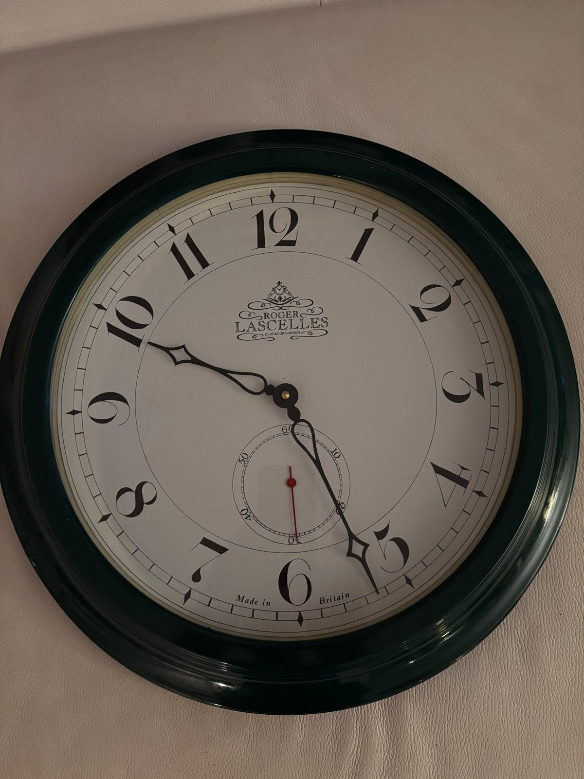 Metalen groene wandklok - Roger Lascelles Clocks…, Ophalen, Analoog, Werkt op batterijen, Groen