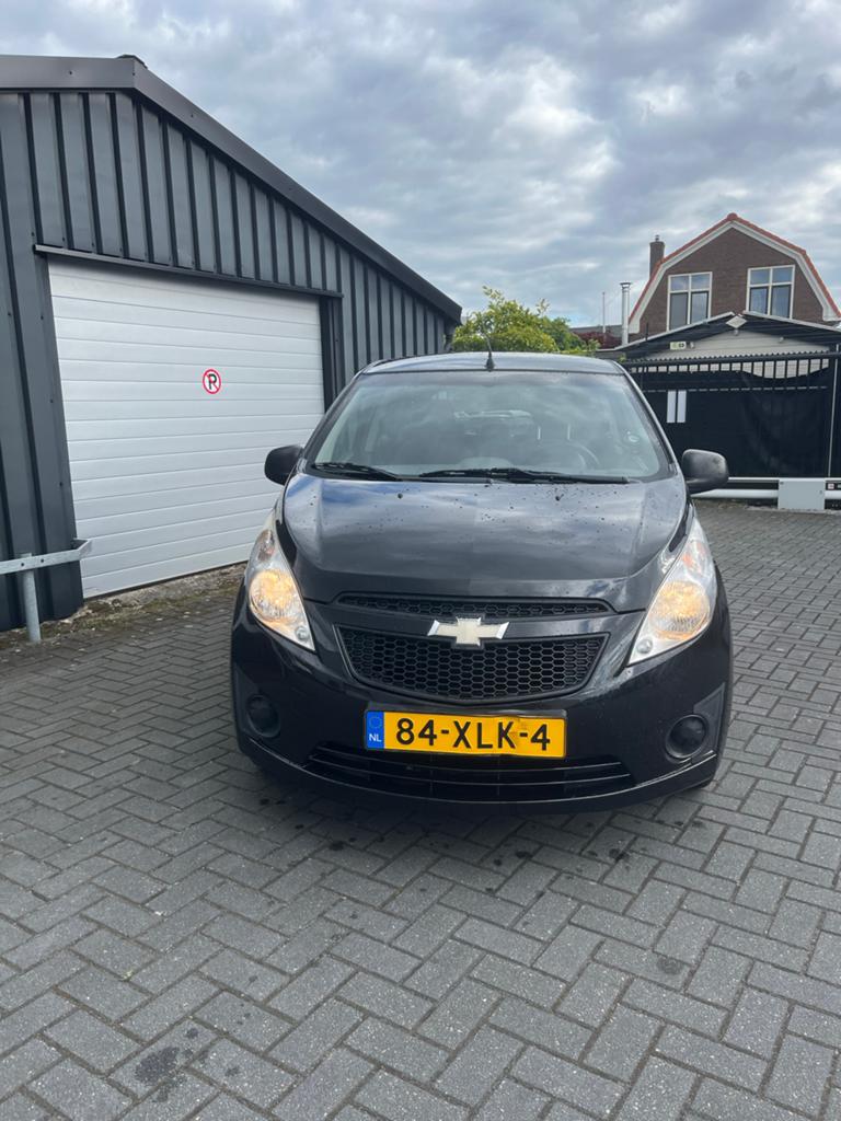 Chevrolet Spark 1.0 Bifuel 2012 Zwart, Auto's, Chevrolet, 15 km/l, 37 €/maand, 4 cilinders, Zwart