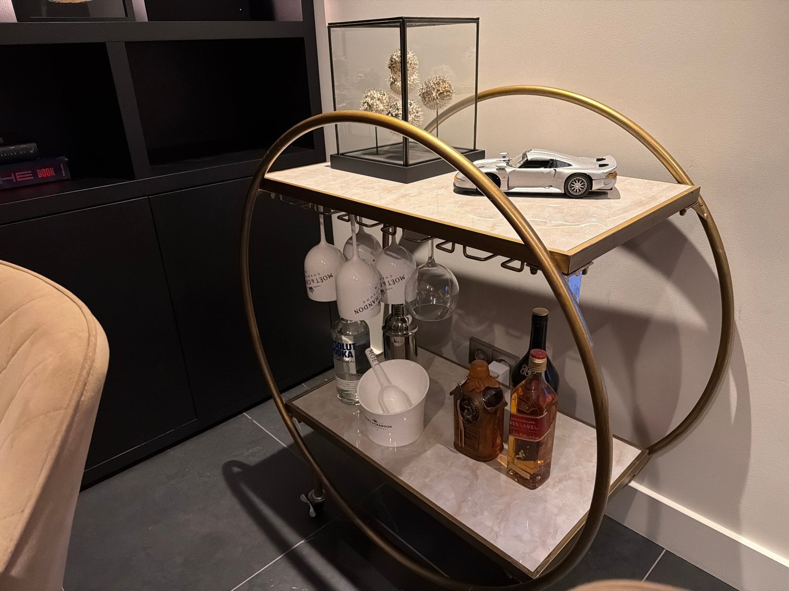 Luxe gouden serveerwagen/bar cart westwing, Huis en Inrichting, Ophalen, Zo goed als nieuw, Goud, Metaal