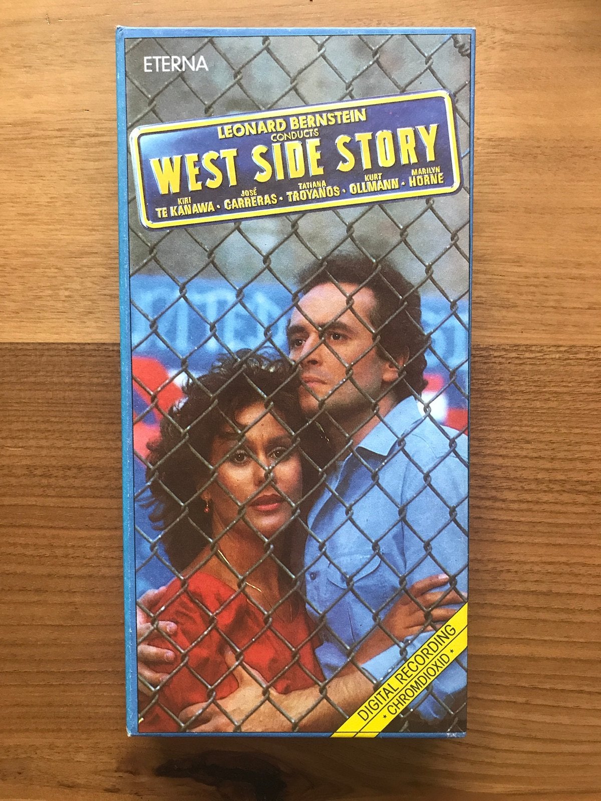 Leonard Bernstein conducts West Side Story (2 MC), 2 t/m 25 bandjes, Klassiek, Ophalen of Verzenden, Zo goed als nieuw