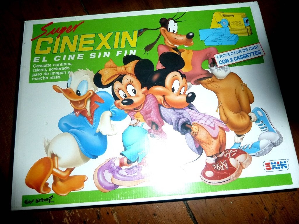 8mm Cinexin Projector bijna als nieuw + 2 Walt Disney films, Ophalen of Verzenden, 8mm film