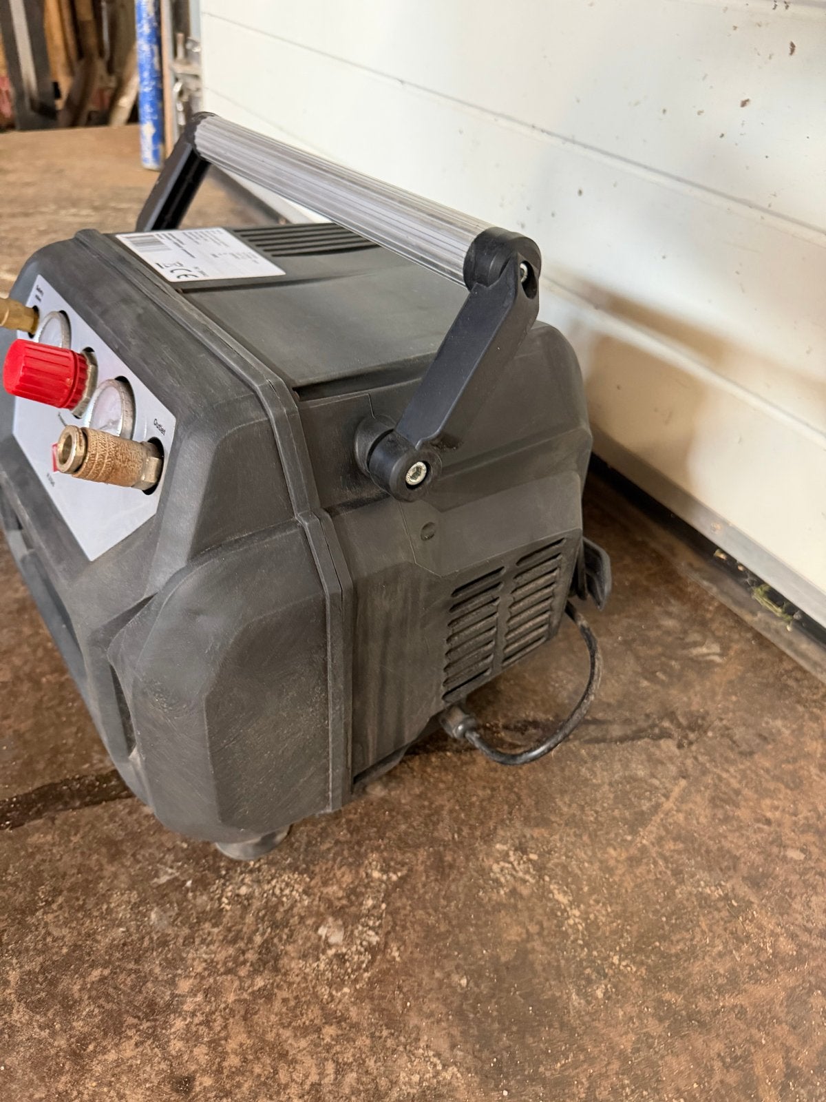 Airpress H215/6 Compressor uit 2021 - Compact en Krachtig, Doe-het-zelf en Verbouw, Compressors, 6 tot 10 bar, Ophalen of Verzenden
