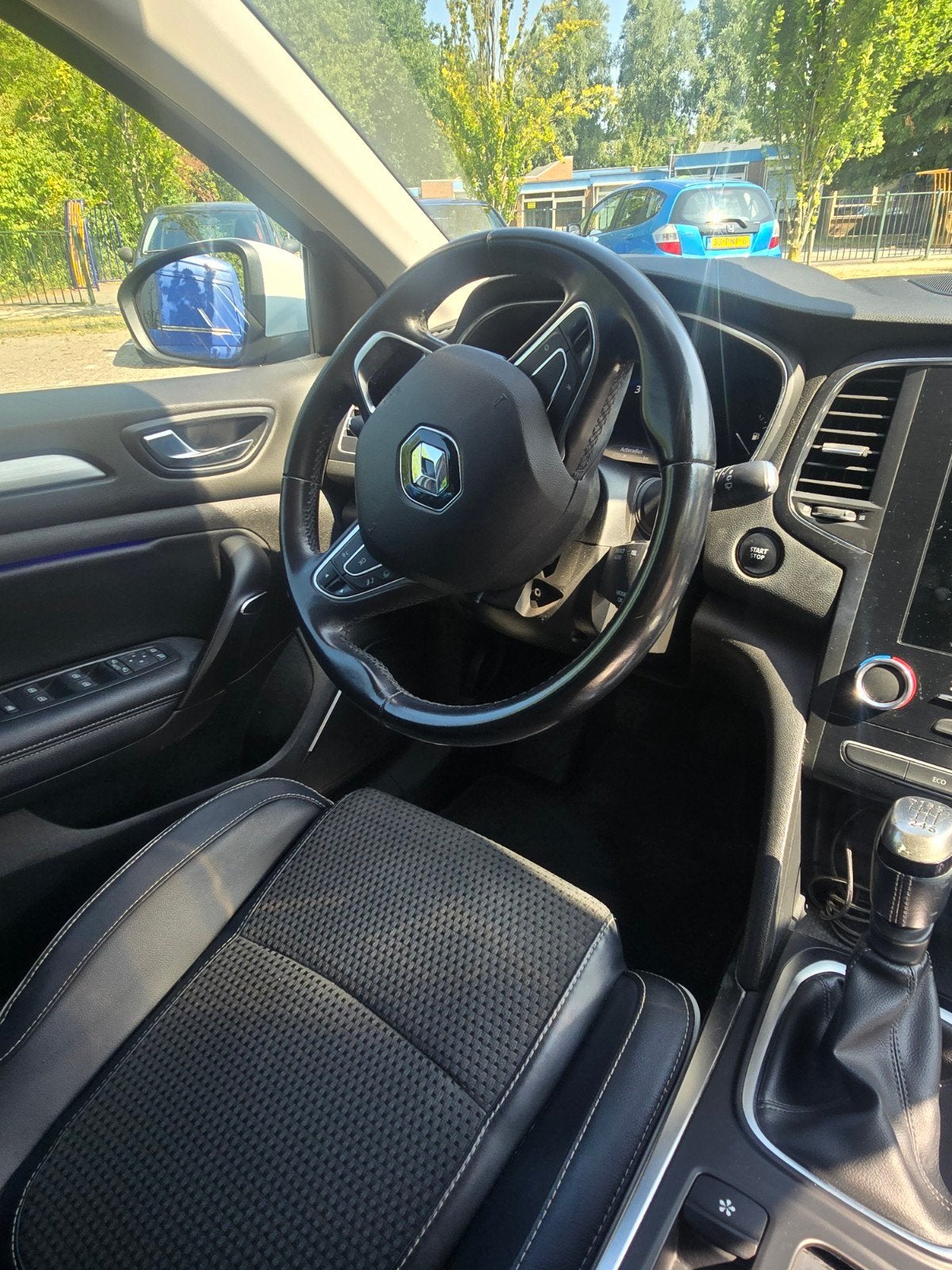 Foto 9 van Renault Mégane 1.3 TCe 116pk GPF 2020 Wit