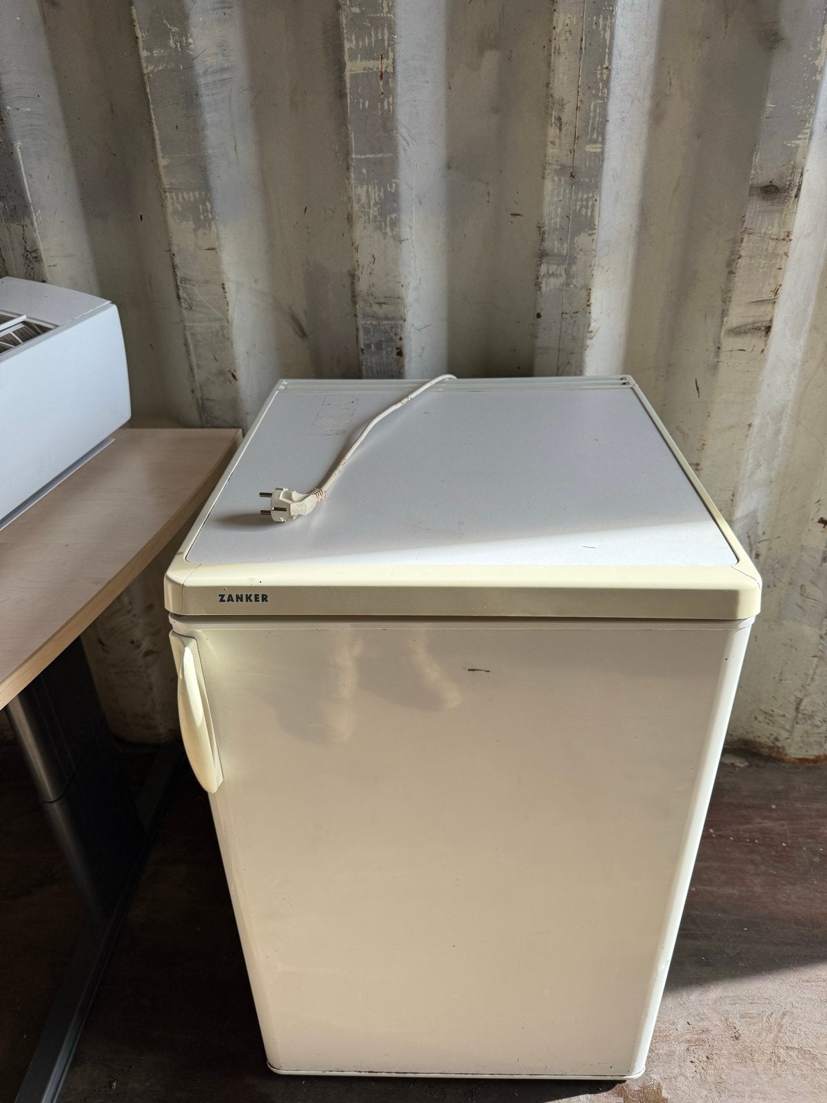 Zanker Koelkast -Compact en Functioneel tafelmodel koelkast, Ophalen, Minder dan 75 liter, Zonder vriesvak, Gebruikt