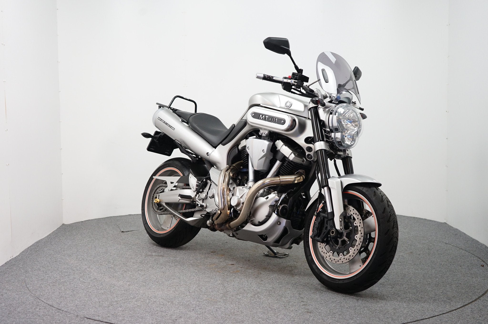 Yamaha MT-01 (bj 2009), Motoren, Bedrijf, Meer dan 35 kW, Naked bike, ABS