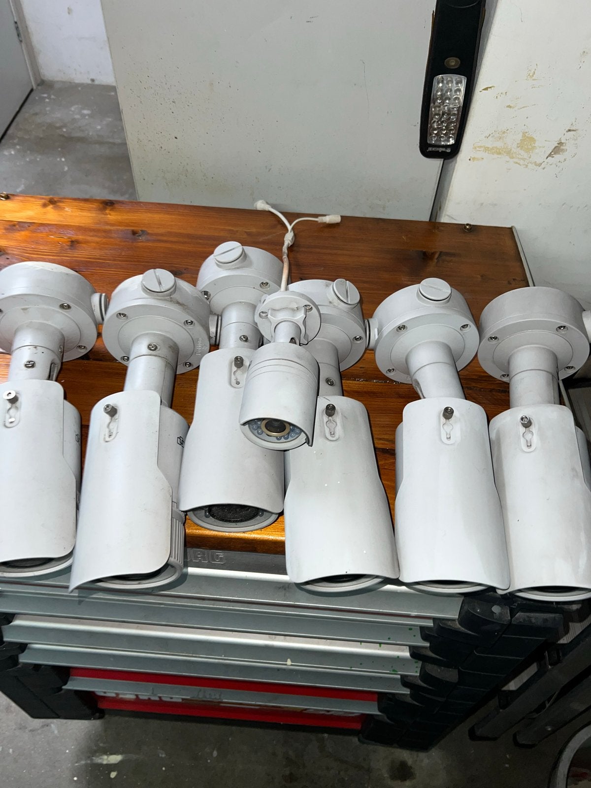 TruVision NVR 21 Beveiligingssysteem met 7 camera's en monit, Ophalen of Verzenden, Gebruikt, Buitencamera