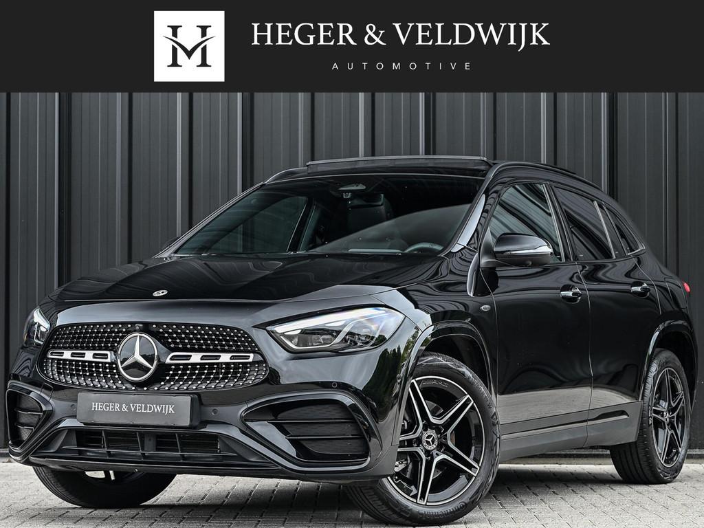 Mercedes-Benz GLA-klasse 250 e Business Solution AMG | Panor, Auto's, Stof, Gebruikt, 4 cilinders, Zwart