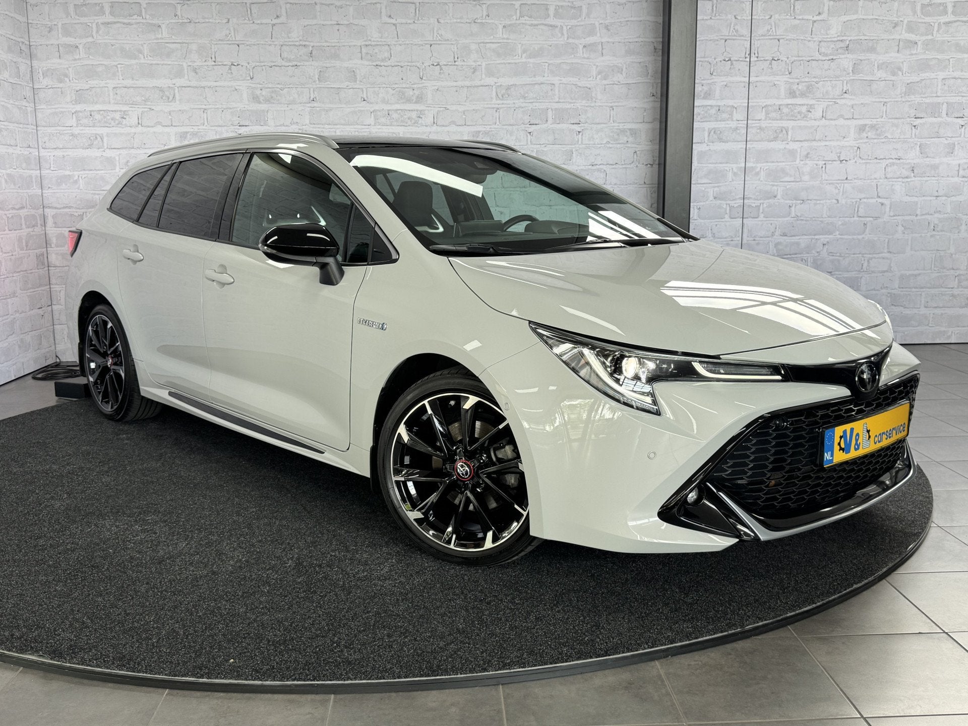 Toyota Corolla Touring Sports 2.0 Hybrid GR-Sport Pano JBL H
