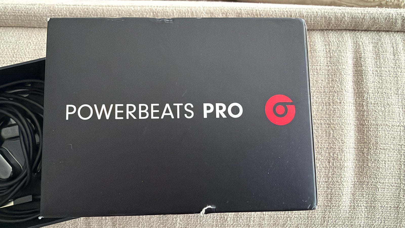 Powerbeats Pro earbuds ongebruikt., Ophalen, Zo goed als nieuw, Desktop, USB