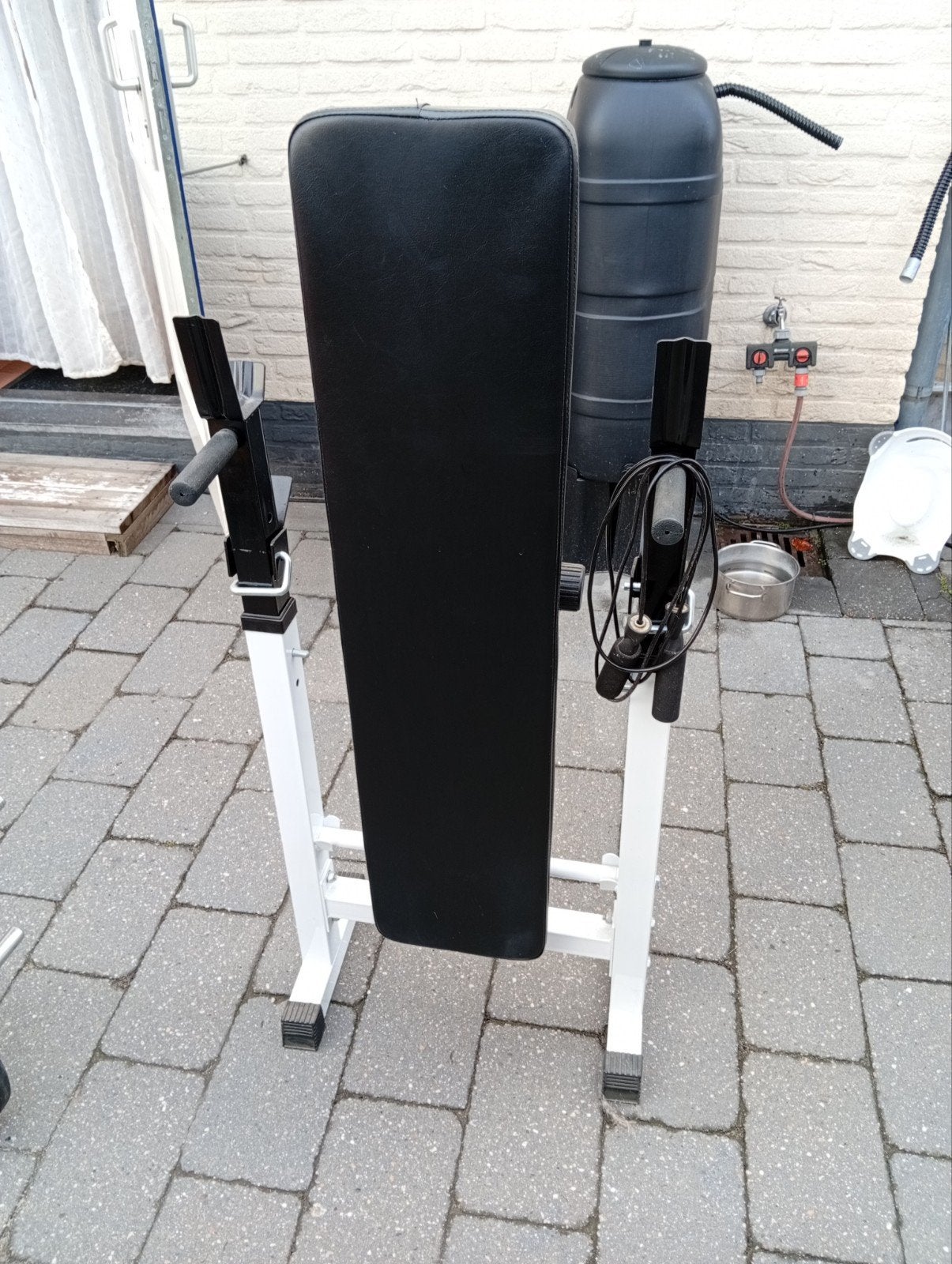 Fitnessbank met halterstangen en gewichten (Domyos), Ophalen, Gebruikt, Fitnessbank
